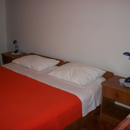 Apartments Mirjana Petrcane Luaran gambar