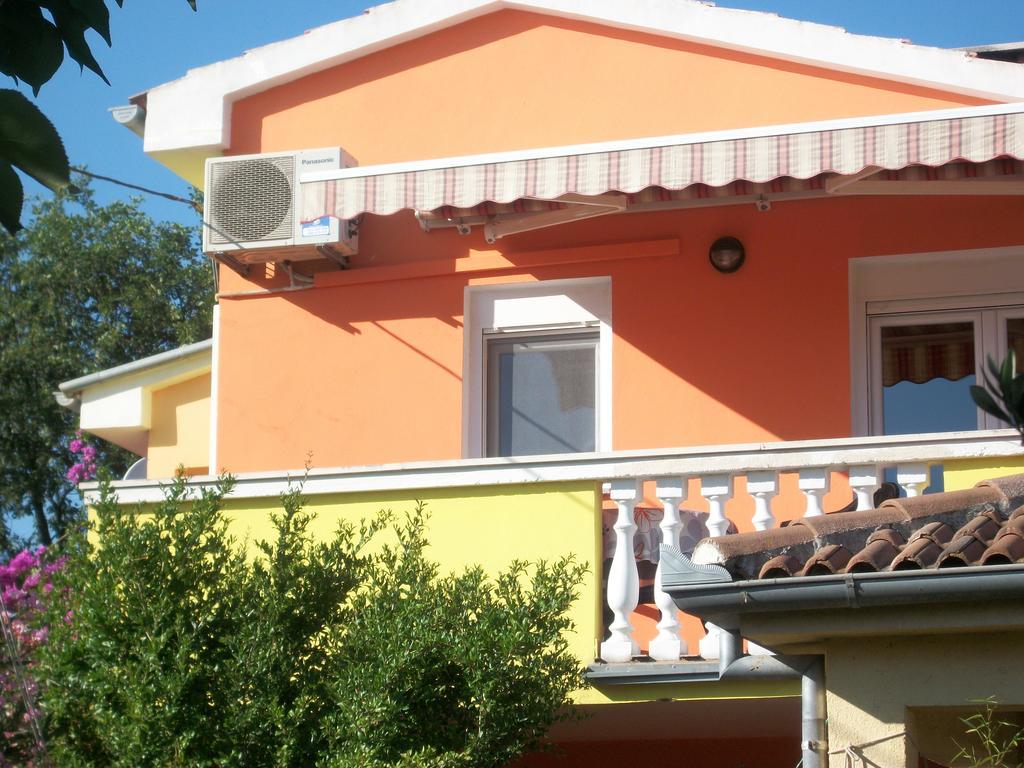 Apartments Mirjana Petrcane Luaran gambar