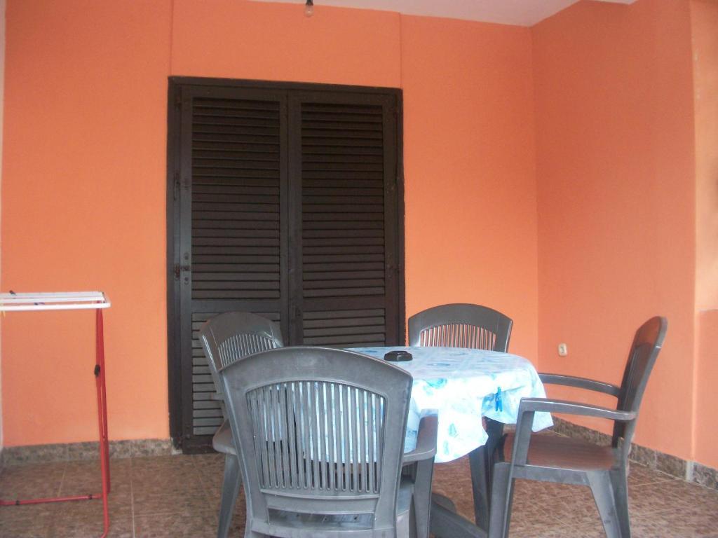 Apartments Mirjana Petrcane Bilik gambar