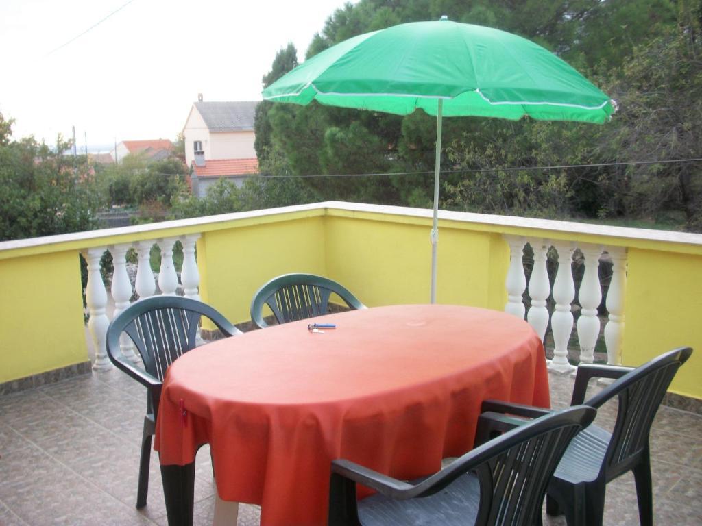 Apartments Mirjana Petrcane Bilik gambar